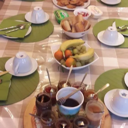 La Cognee Bed & Breakfast 4*
