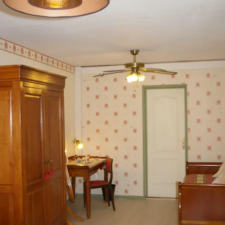 La Cognee Bed & Breakfast